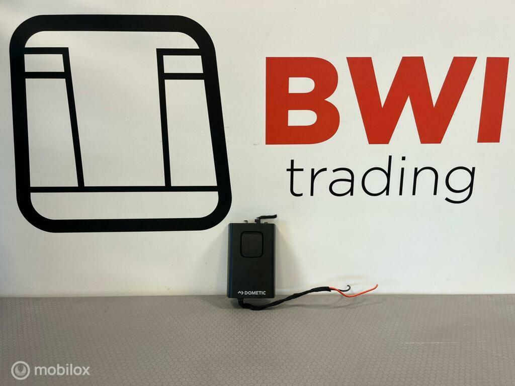 Dometic omvormer / 12v / 350w / bedrijfswageninrichting, Auto-onderdelen, Gebruikt, Ophalen of Verzenden