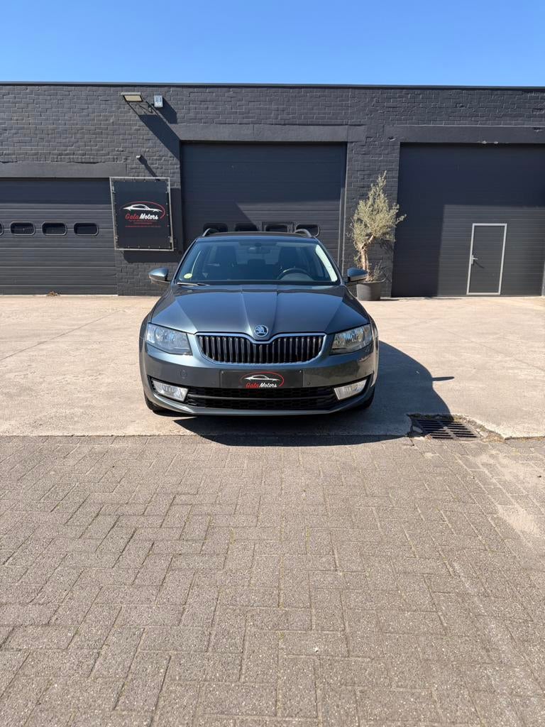 SKODA OCTAVIA | 1.6 DIESEL | 2017 | 177000 KM | AUTOMAAT, Autos, Volkswagen, Argent ou Gris, Achat, Euro 6, Entreprise