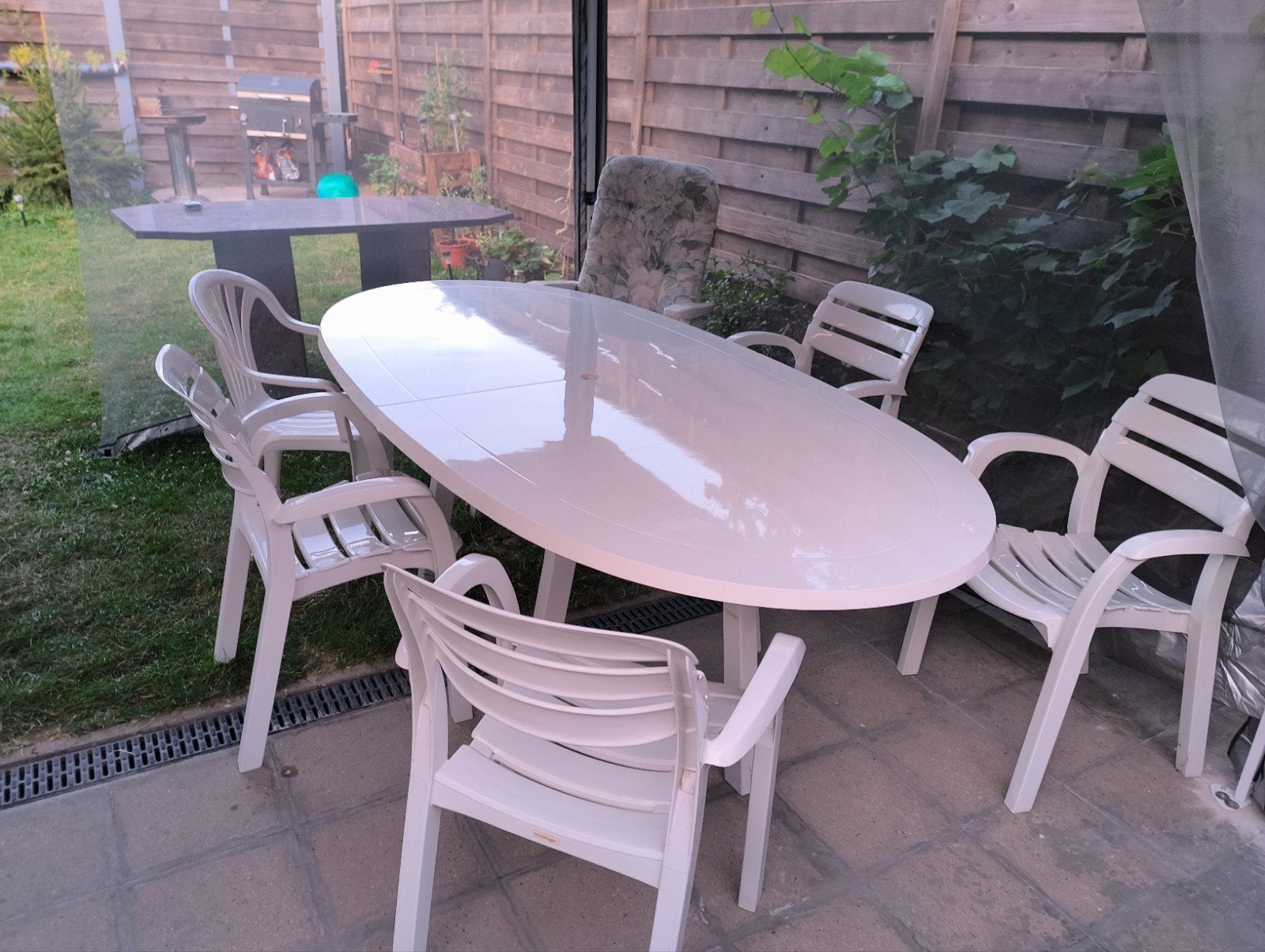 plastic tafel en 4 stoelen, Tuin en Terras, Ophalen