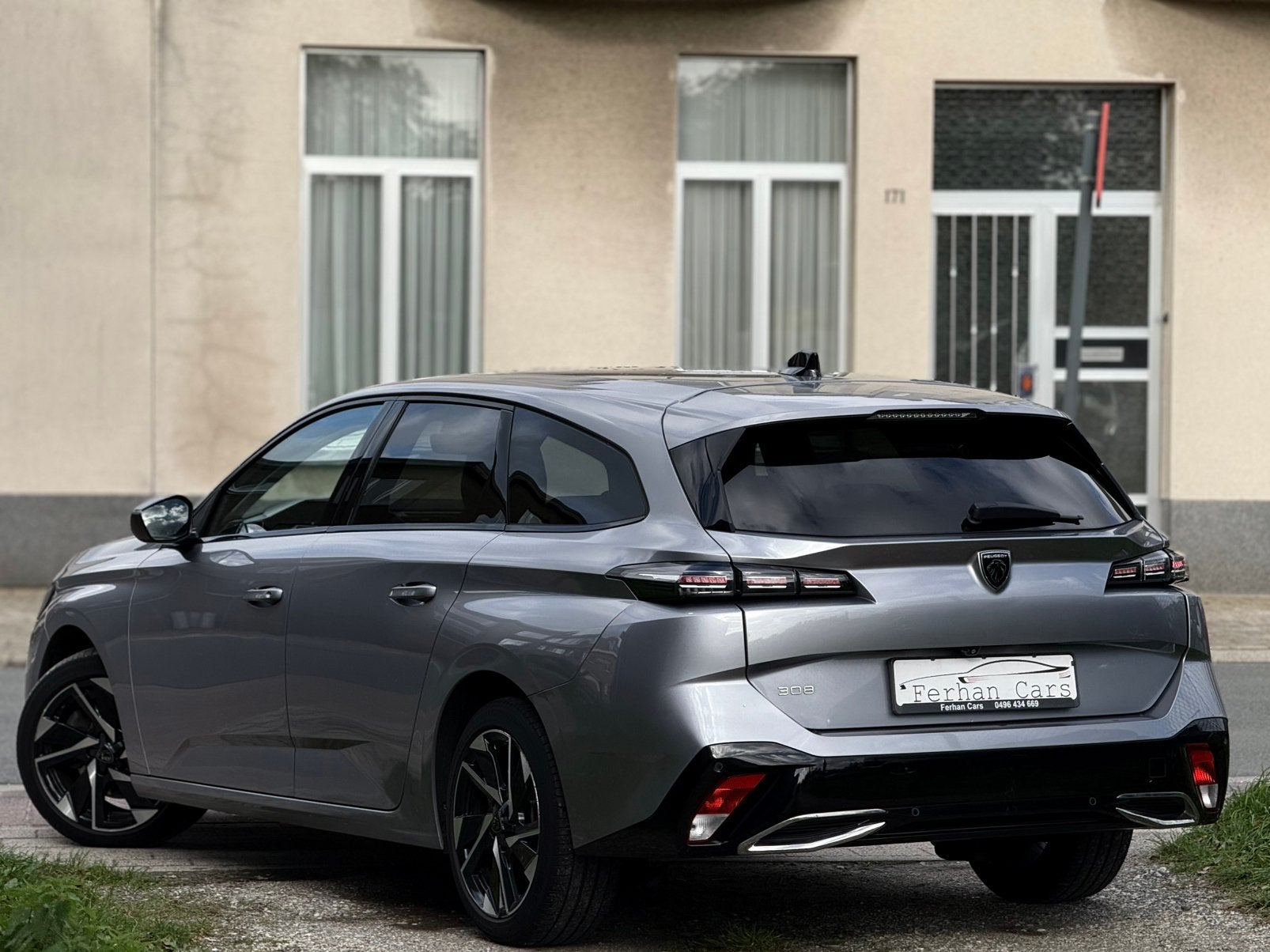 Peugeot 308 SW 1.2i PureTech • 2022 • GPS • Caméra, Autos, Achat, Entreprise, Boîte manuelle, Noir