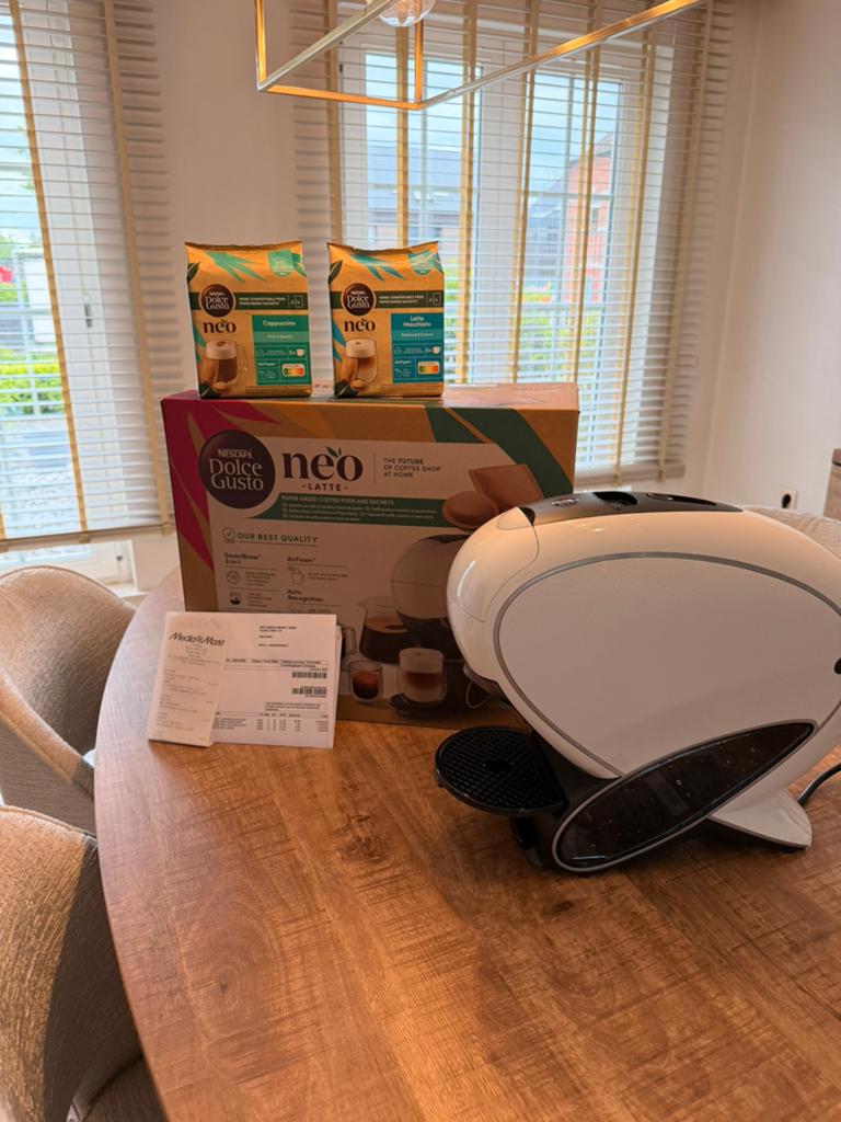Machine à café Nescafé Dolce Gusto blanche + 2 dosettes, Electroménager, Cafetières, Enlèvement, Neuf, Cafetière