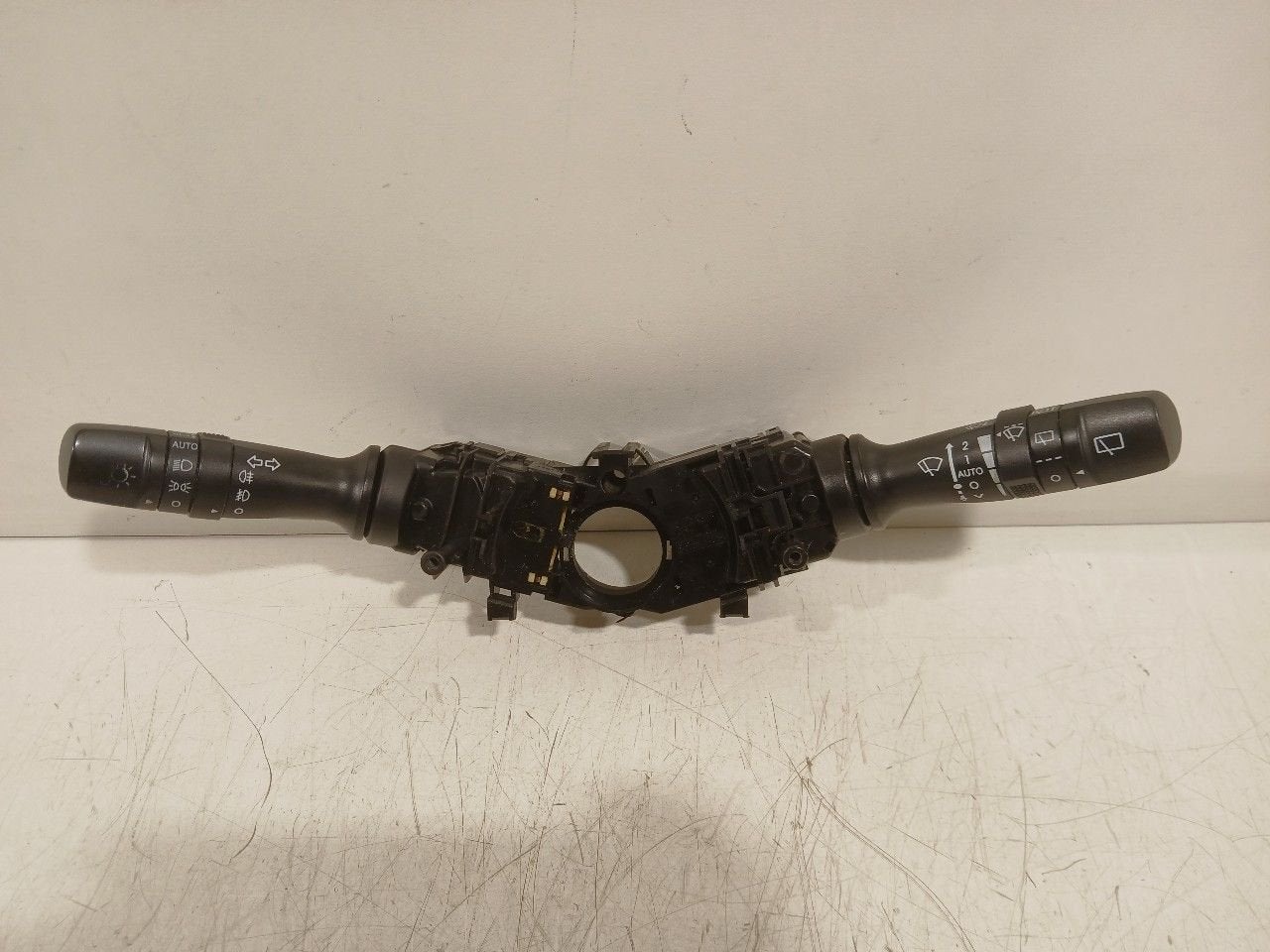 Combischakelaar Hyundai iX 20, Onderdelen@venauto.nl, Van der Ven Autorecycling B.V., Gebruikt, Ettenseweg 76, 4706 PB Roosendaal, The Netherlands