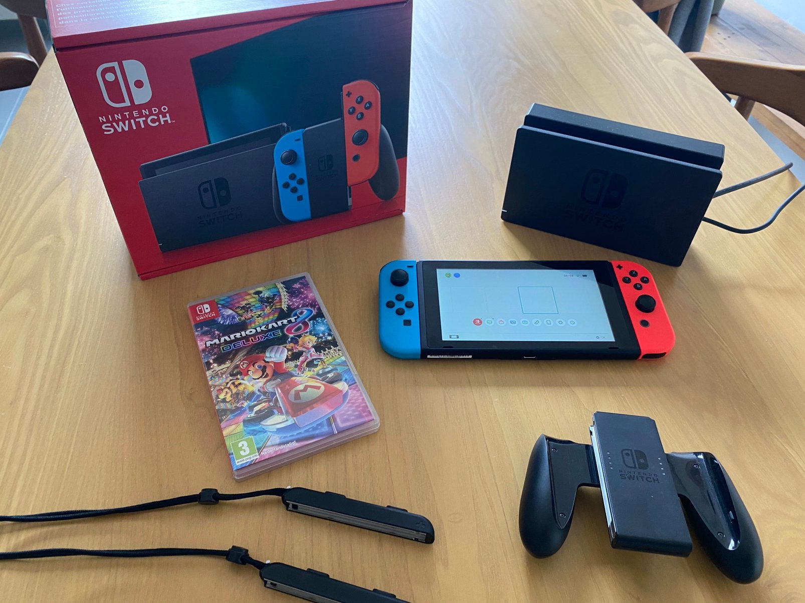 Switch 1 + Mario Kart deluxe, Enlèvement, Comme neuf