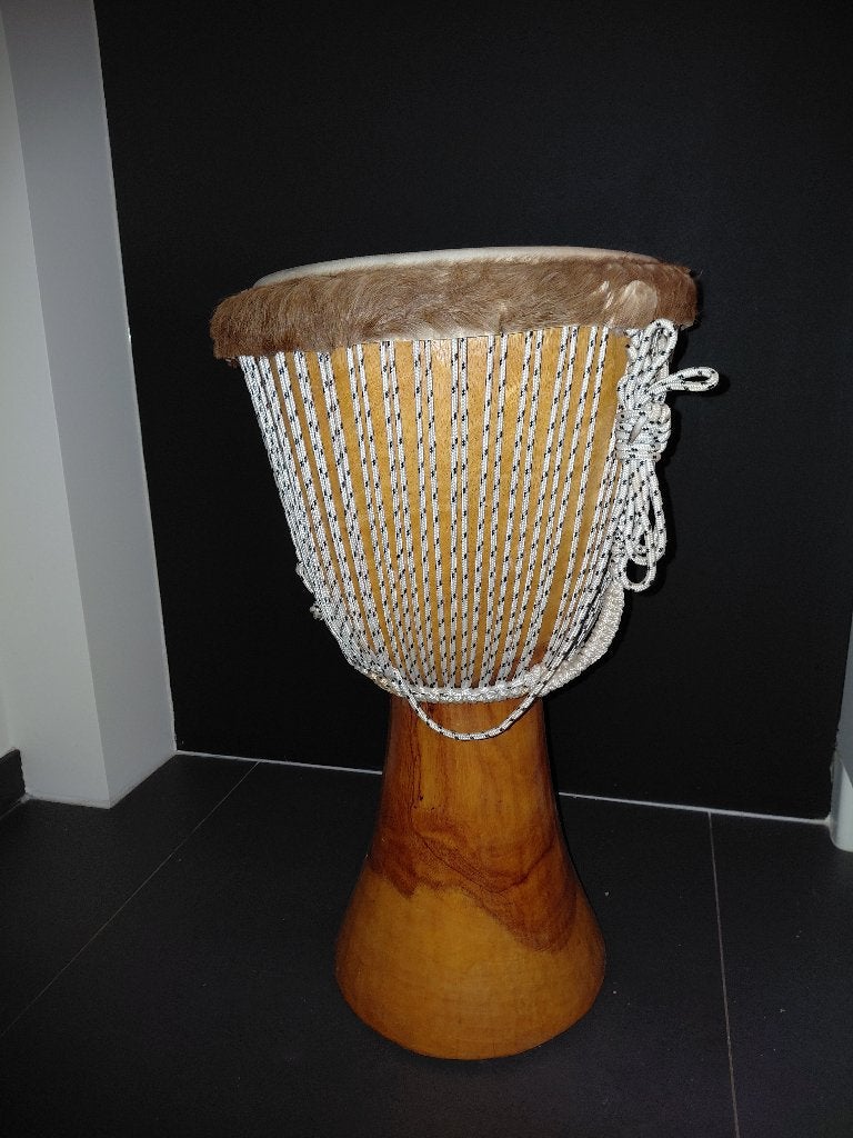 Djembe handgemaakt, Muziek en Instrumenten, Ophalen