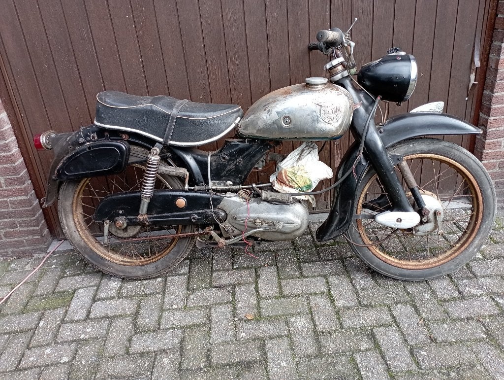 NSU MAX, Occasion, Super Sport, 1 cylindre, 250 cm³