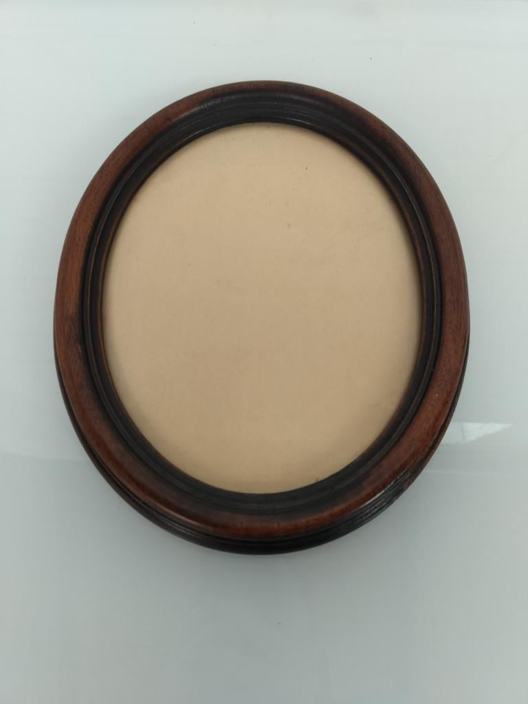 Ovale Fotokader, Ophalen