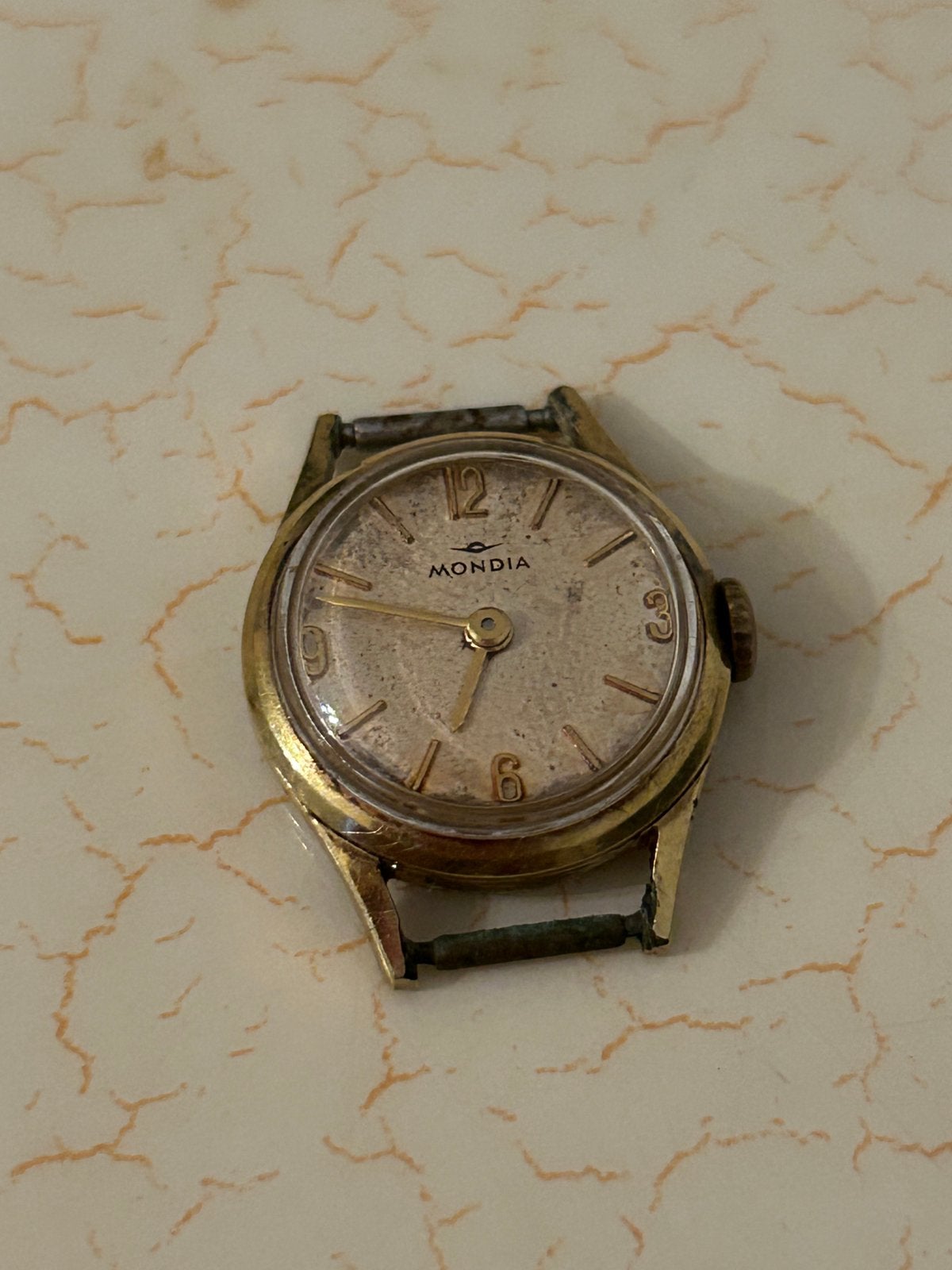 Montre ancienne, Enlèvement