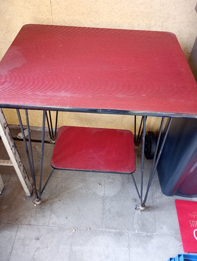 Vintage Tafeltje jaren 50, Enlèvement