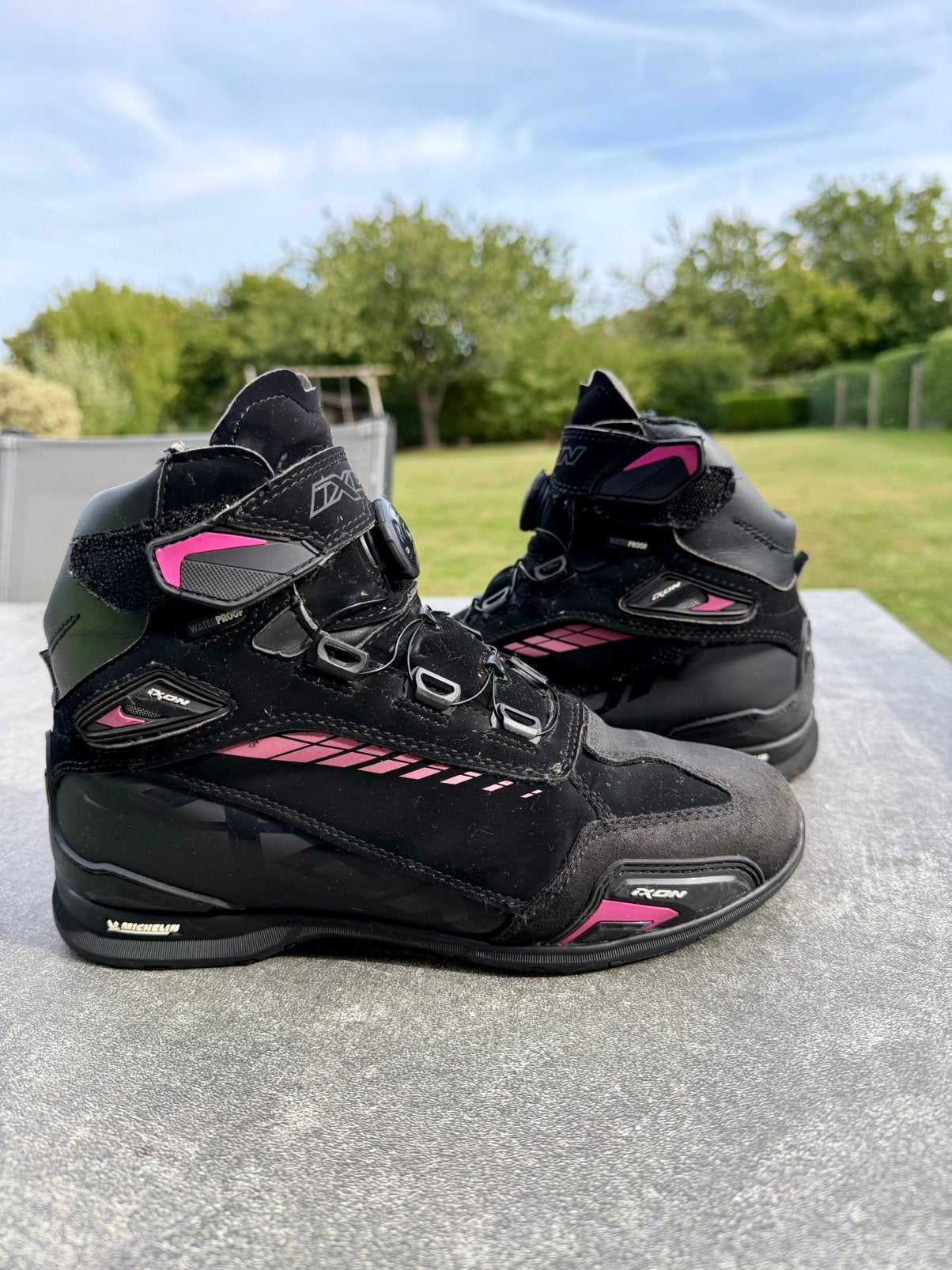 CHAUSSURES MOTO IXON DAME 39, Motos, Enlèvement, Seconde main, Femmes, Bottes