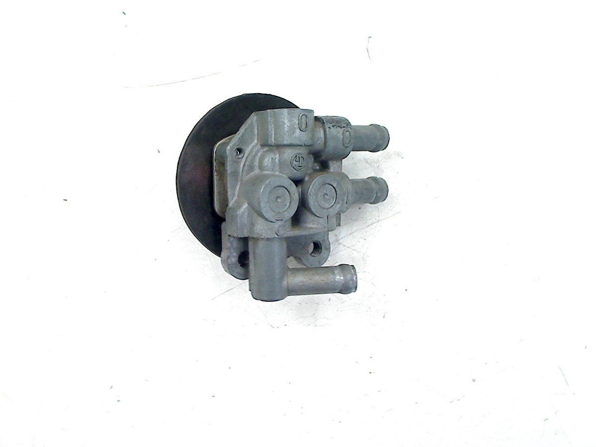 BENZINE KRAAN Suzuki RF 900 R 1994-1998 (RF900 R GT73B), Motoren, Suzuki Deutschland GmbH, Gebruikt, Kontakt@suzuki.de, Suzuki-Allee 7
64625  Bensheim, DE