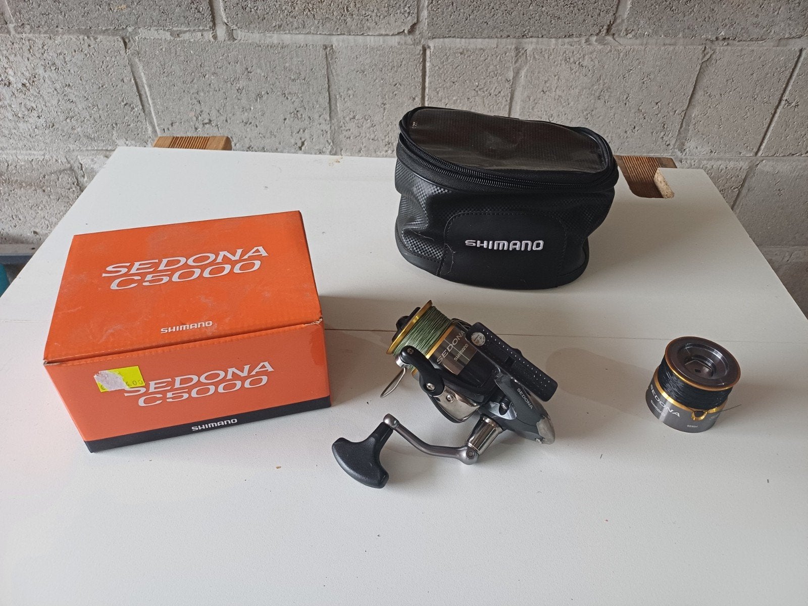 Shimano C5000FE feedermolen met extra spoel en tasje, Watersport en Boten, Ophalen, Zo goed als nieuw, Molen