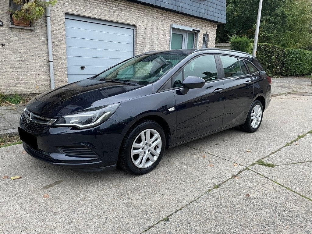Opel Astra Benzine 110PK – Topuitvoering – Gekeurd, Auto's, Voorwielaandrijving, Stof, Zwart, 5 deurs