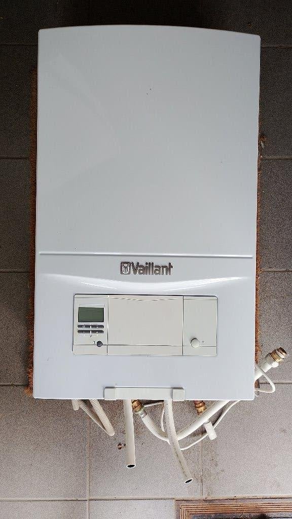 Vaillant EcoTech VC256 25kw ketel + 150L tank/ketel, Ophalen, 30 tot 80 cm, Gebruikt, Hoog rendement (Hr)