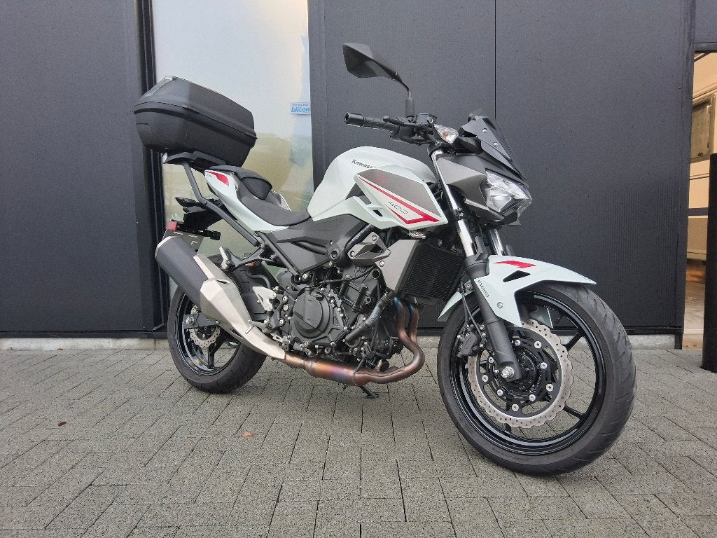 Kawasaki Z400 ABS A2 Met 2 jaar Garantie!, Motoren, 400 cc, 2 cilinders, Bedrijf, ABS