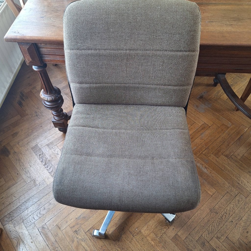 Belle chaise de bureau en tissu, sans accoudoirs, Enlèvement, Utilisé, Brun, Chaise de bureau