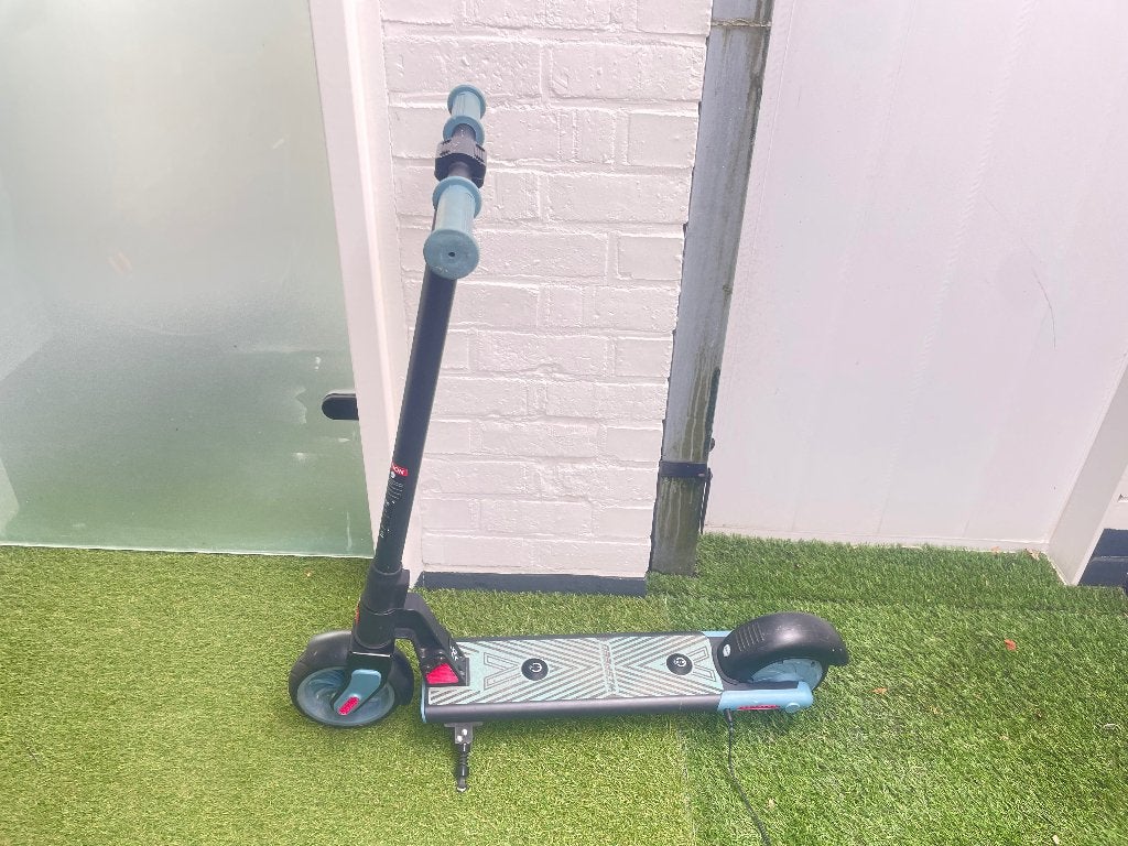 Elektrische kinderstep, Vélos & Vélomoteurs, Enlèvement, Utilisé, Autres types, DECATHLON