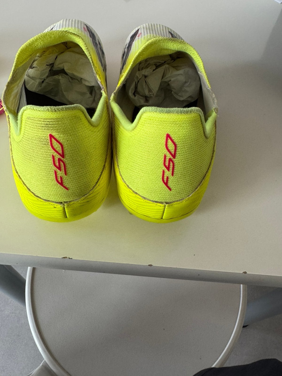 Adidas Performance F50 League LL FG / MG Maat 44, Sport en Fitness, Voetbal, Ophalen, Zo goed als nieuw