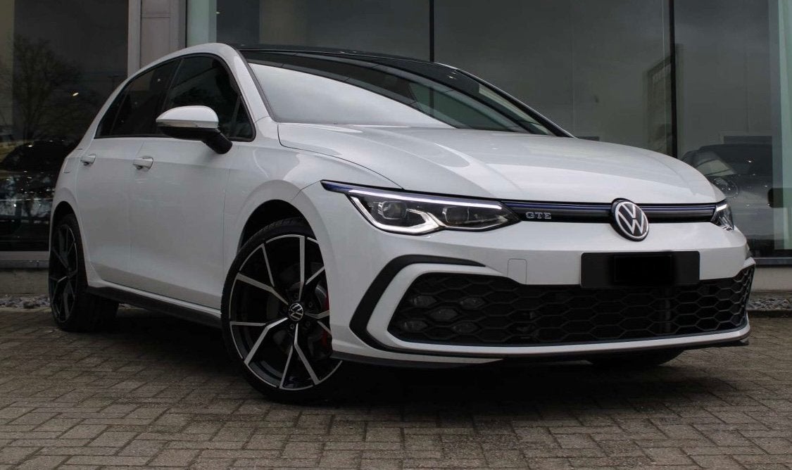 Volkswagen Golf GTE |PANO|ACC|IQ LIGHTS|, Auto's, Automaat, Euro 6, 4 cilinders, Wit