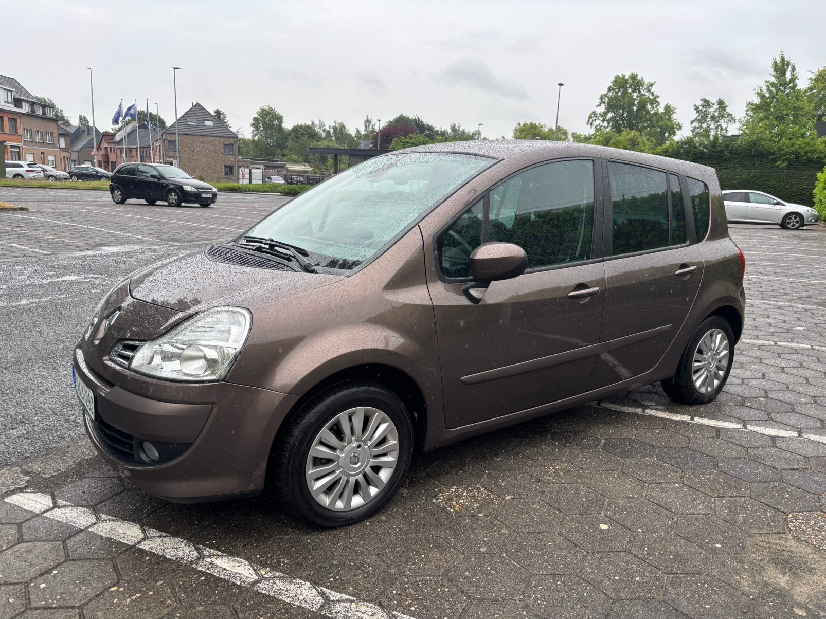 Prachtige Renault Modus benzine AUTOMAAT luxe versie.69000km, Autos, Renault, Euro 5, Entreprise, Entretenue par le concessionnaire