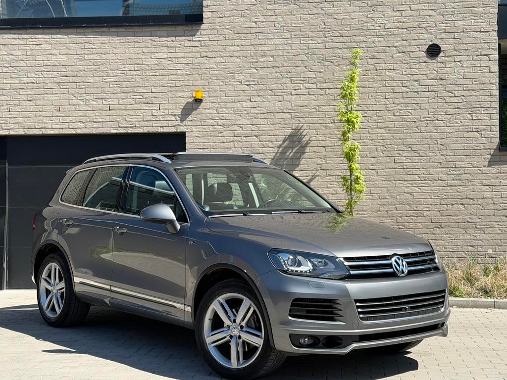 Volkswagen Touareg 3.0 TDI 245 CV R-LINE 4W, Auto's, Automaat, Euro 5, Zwart, Leder