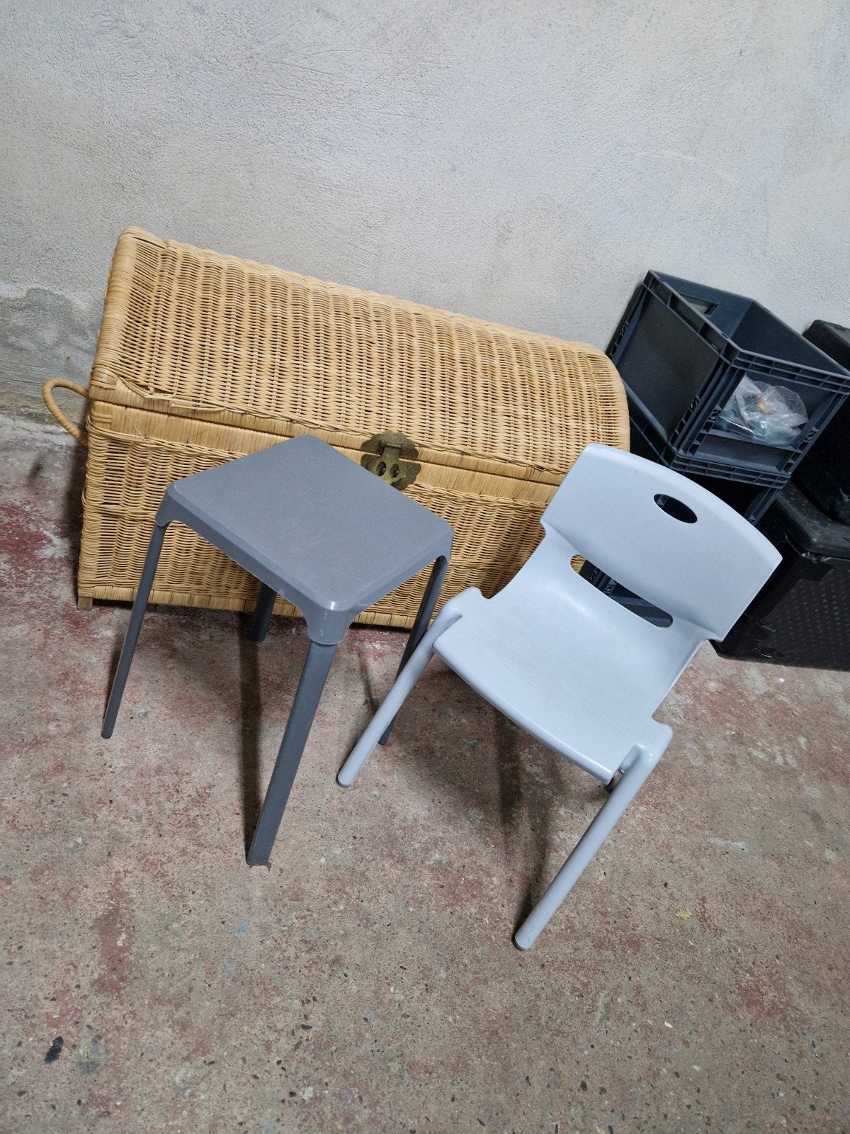 Kruk + kinderstoel, Tuin en Terras, Ophalen