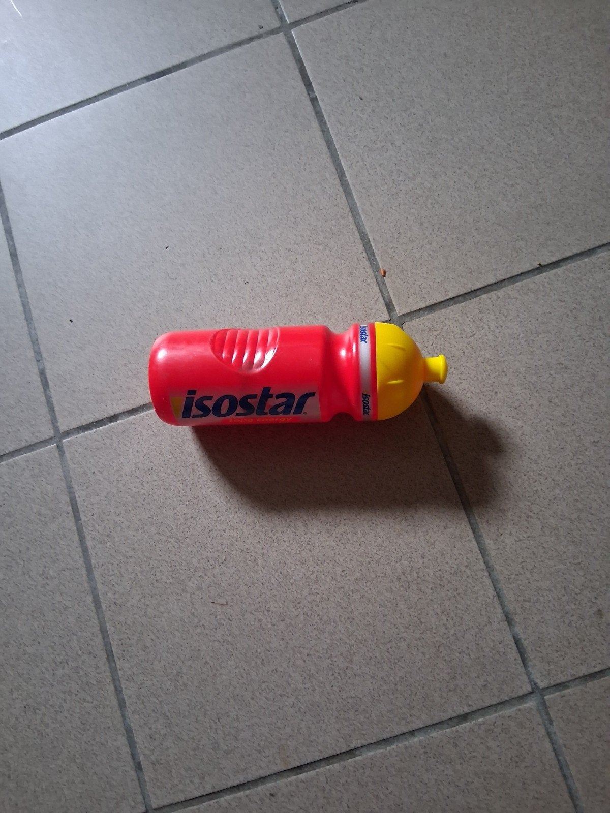 isostar drinkbus, Collections, Stylos, Enlèvement