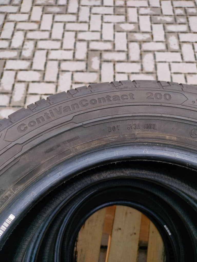 4 banden ContiVanContact 235/690 R17 C zo goed als nieuw, Auto-onderdelen, Banden en Velgen, Ophalen, Gebruikt, 17 inch, Band(en)