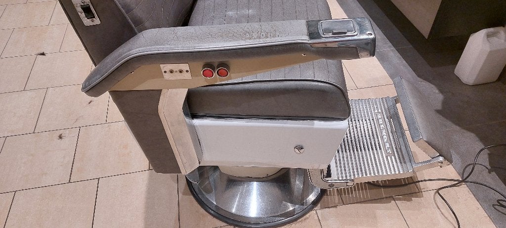 Belmont elektrische kapperstoelen, Diensten en Vakmensen