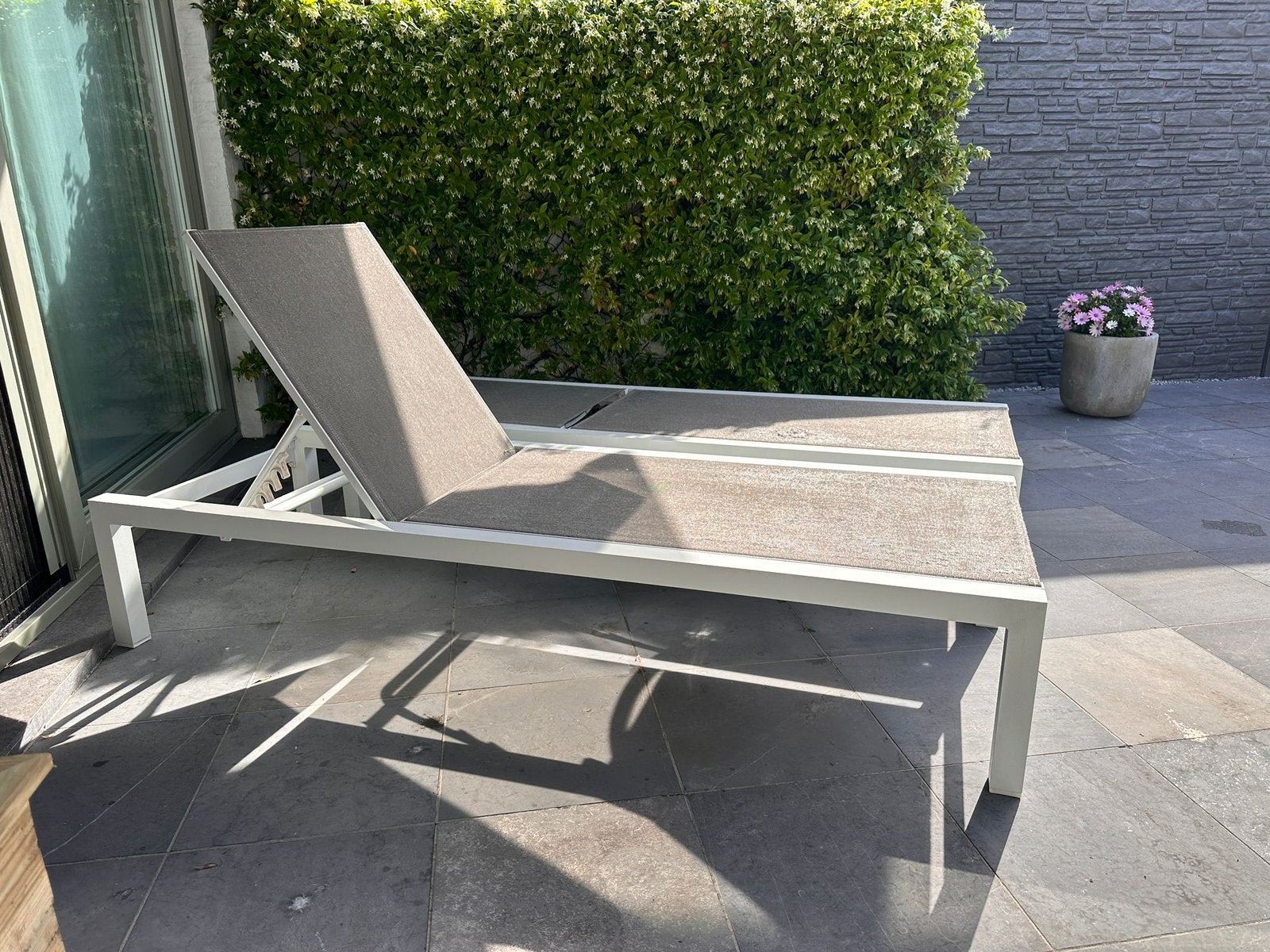 2 ligstoelen/zonnebedden verstelbaar, Tuin en Terras, Ligbedden, Gebruikt, Aluminium, Verstelbaar, Ophalen