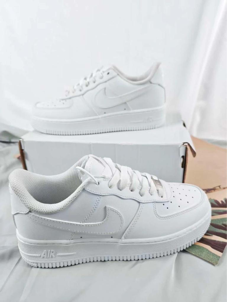Nike Air Force 1 Blanc Taille 40,5, Neuf, Sneakers et Baskets, Nike, Blanc