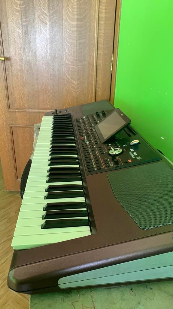 Korg Pa1000, Muziek en Instrumenten, Ophalen, Zo goed als nieuw