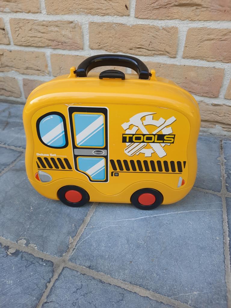 Kinder toolbox, Ophalen