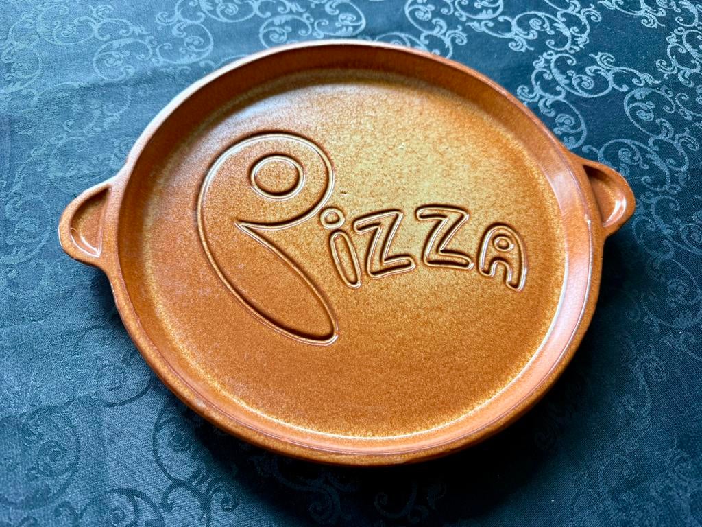 Vintage Aardewerken Pizzaschaal – Decoratief en Functioneel!, Huis en Inrichting, Ophalen of Verzenden, Zo goed als nieuw, Aardewerk