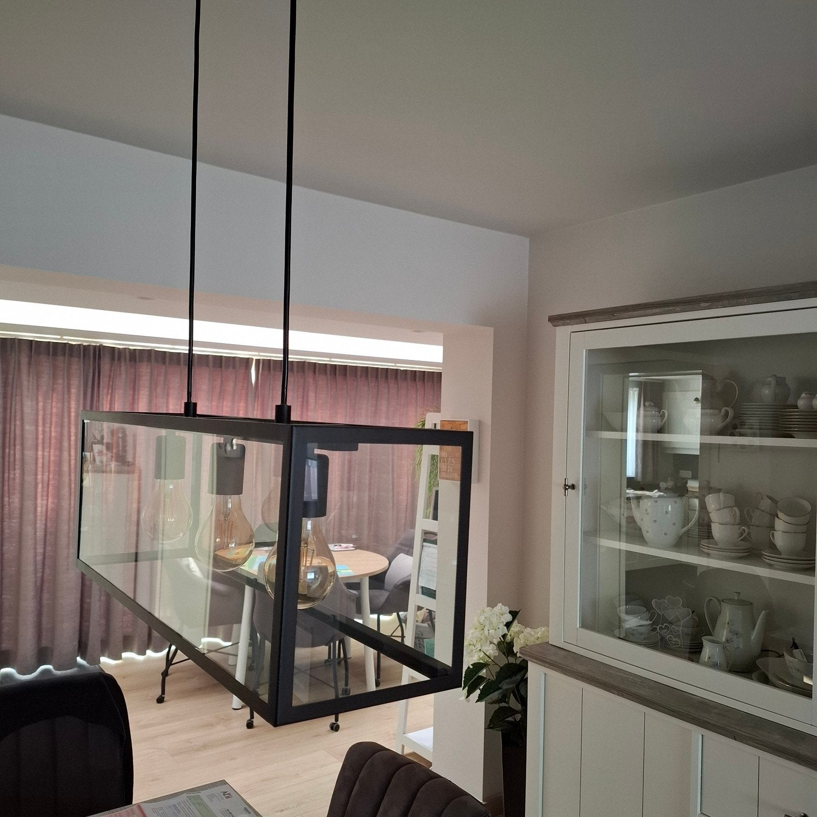 Lampe suspendue industrielle avec lampes LED, Enlèvement, Comme neuf, Verre, Industrieel
