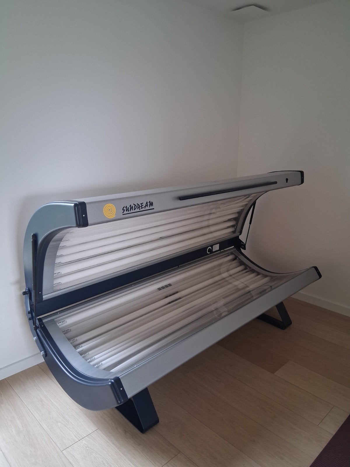 Zonnebank SUNDREAM, Elektronische apparatuur, Zonnebanken en Gezichtsbruiners, Ophalen