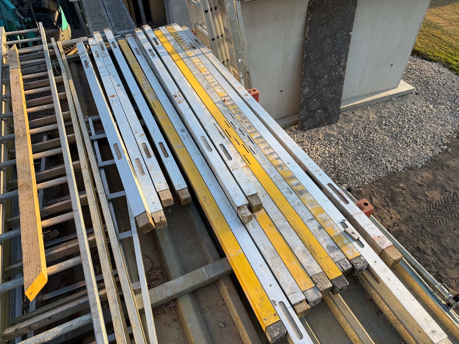 3m en 2m50 Aluminium metselprofielen, Doe-het-zelf en Bouw, Metalen, Ophalen, Zo goed als nieuw, Aluminium
