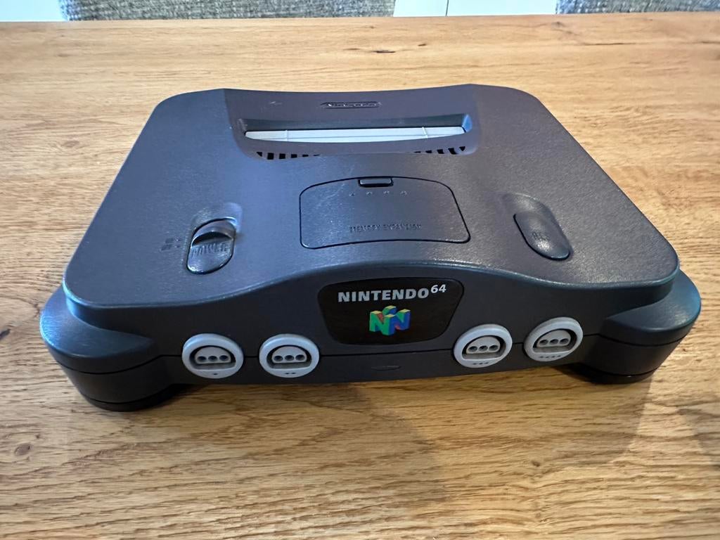 Nintendo 64, Enlèvement ou Envoi, Utilisé, Avec 2 manettes, Avec jeux
