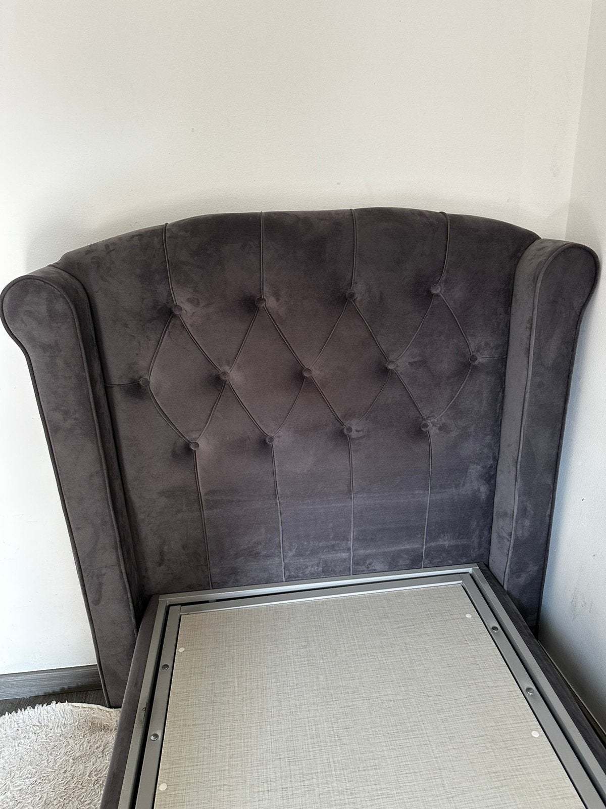 Boxspring, Enlèvement, Comme neuf