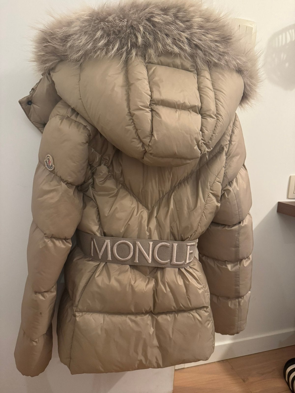 Moncler Winterjas, Kleding | Dames, Ophalen of Verzenden, Gedragen, Maat 36 (S), Beige