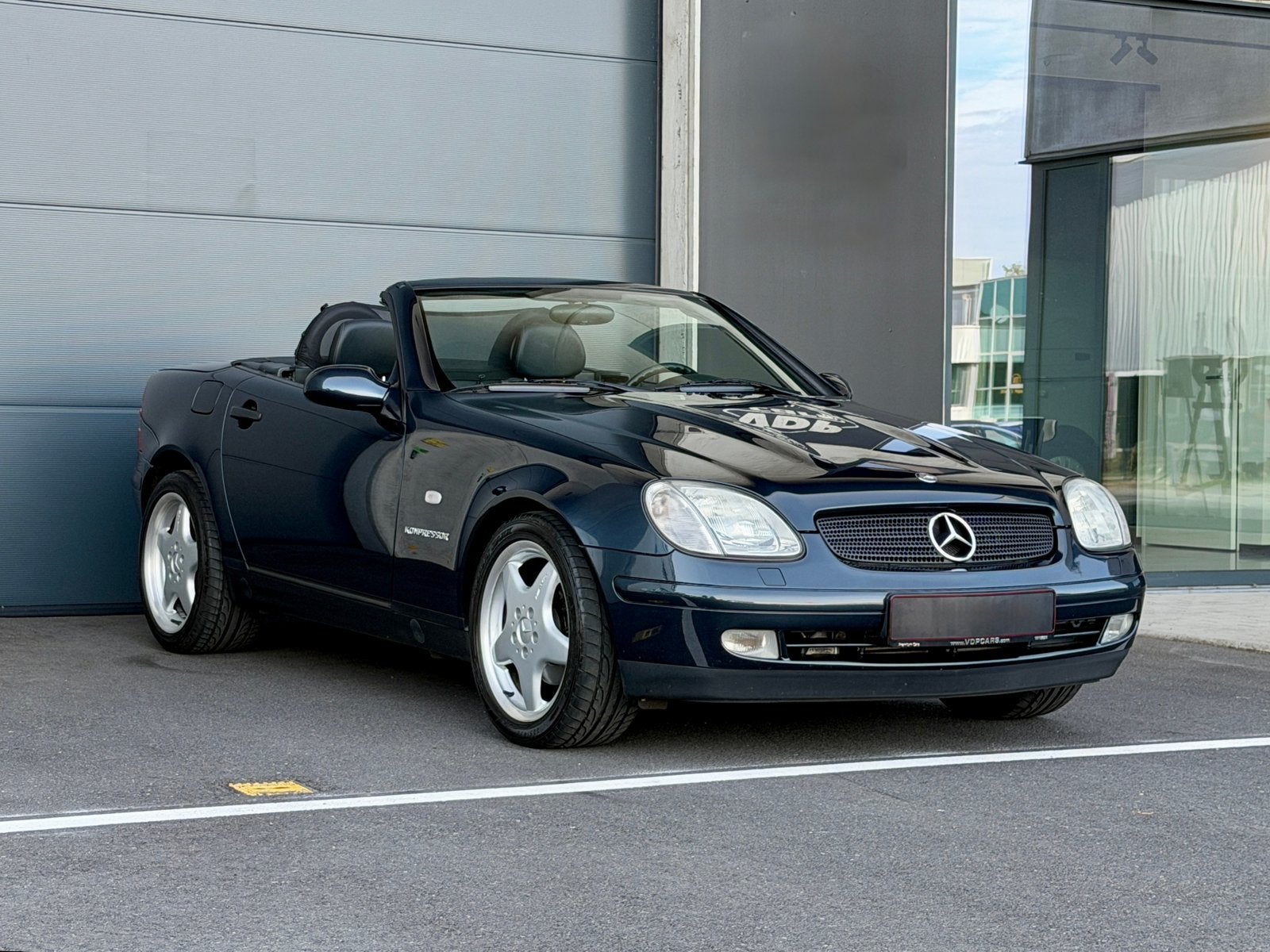 Mercedes Benz SLK 230 Kompressor, Autos, Cuir, Achat, Carnet d'entretien, Noir