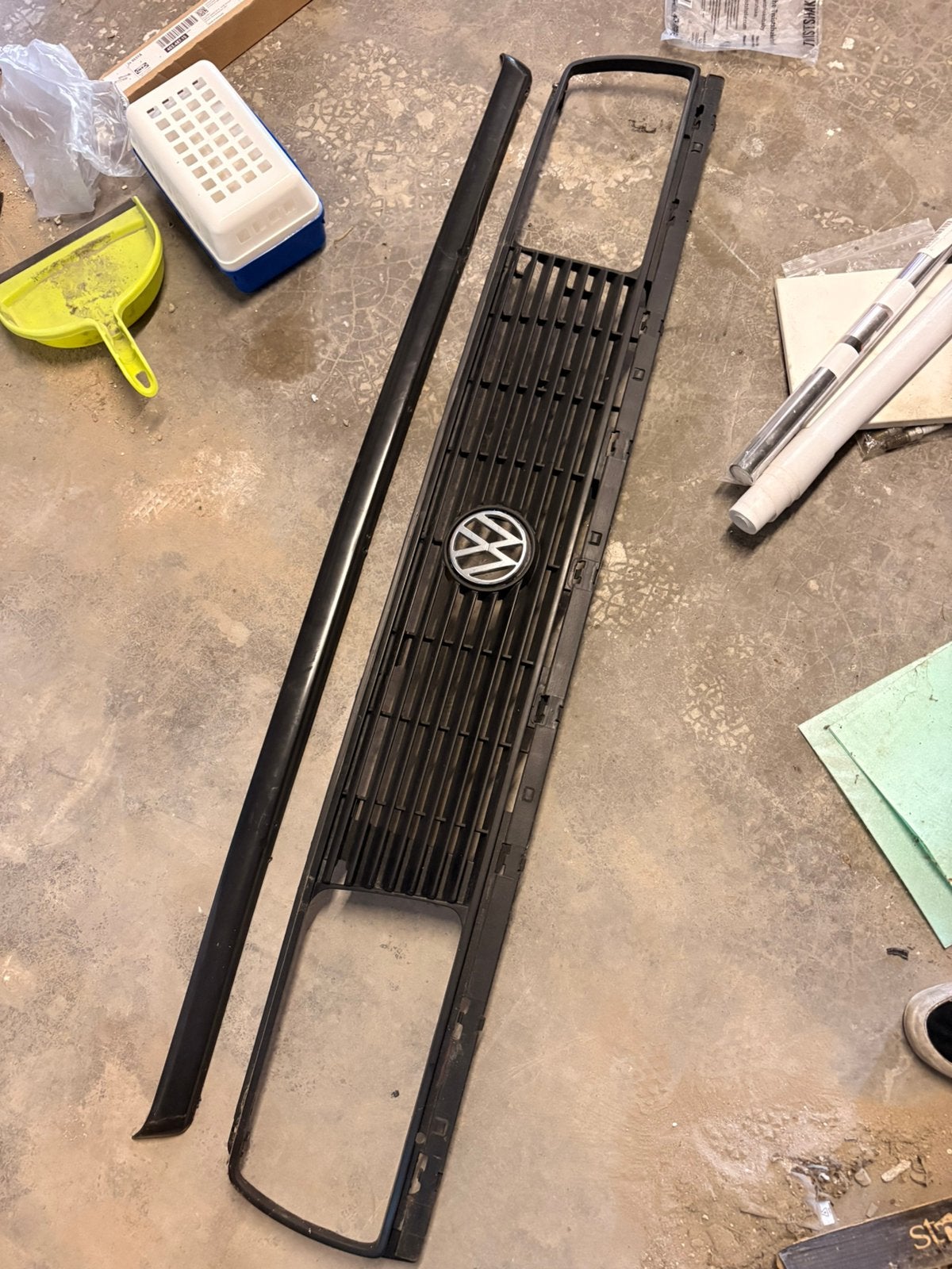 Calandre jetta mk2 + paupière de phare, Enlèvement, Utilisé, Pièces Oldtimer ou Ancêtre