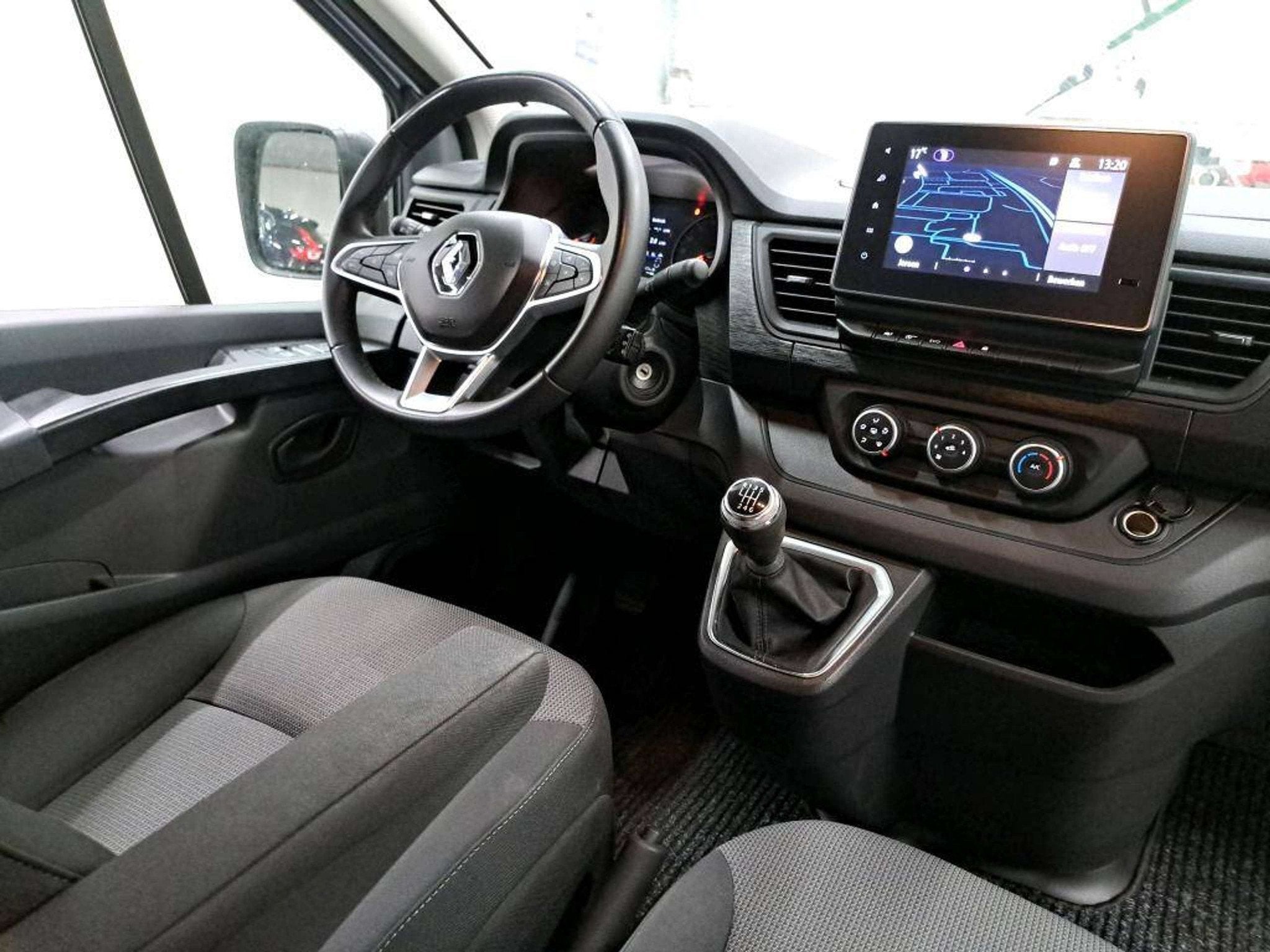 Renault Trafic Trafic 2.0 dCi 30 L2H1 Confort 6 Places - Eas, Autos, Argent ou Gris, Achat, Entreprise, Noir