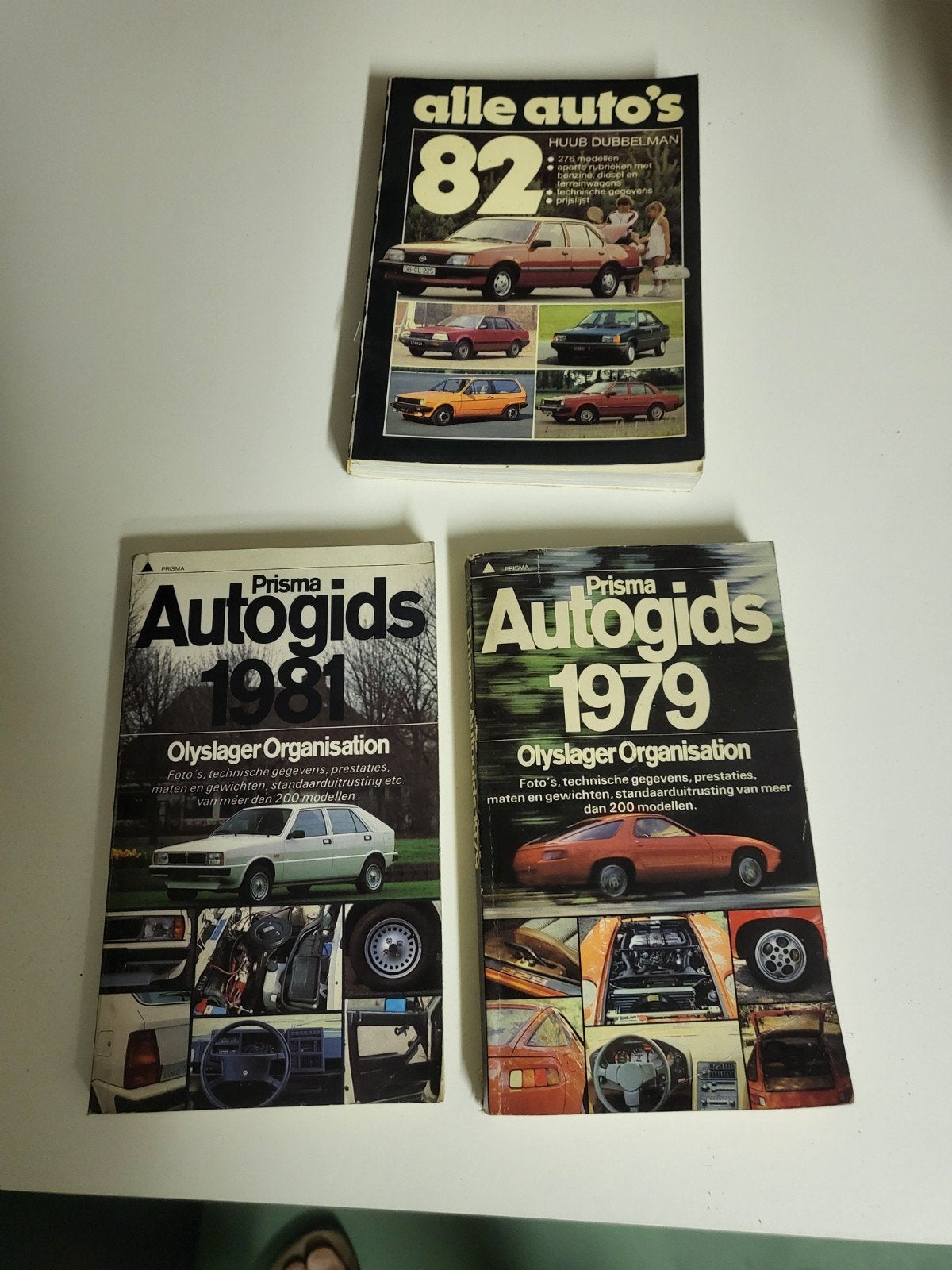 3 Autogids prisma boekjes van 1979,81'82´, Boeken, Auto's | Boeken, Ophalen