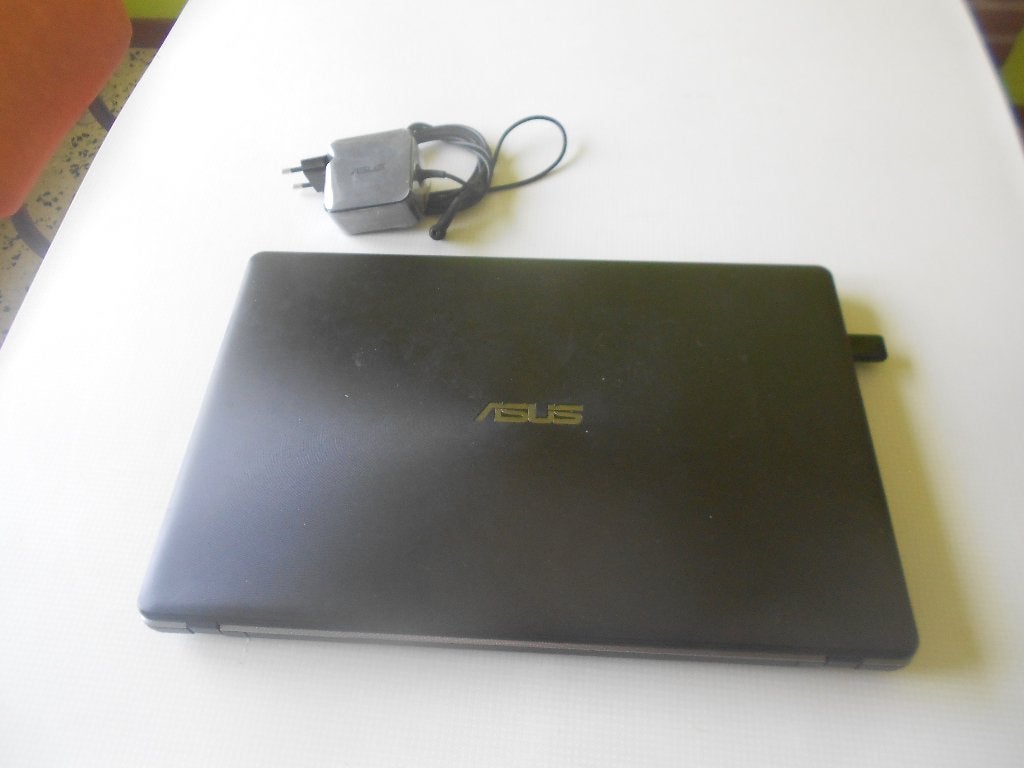 pc portable ASUS x 550 LAV -XX 453 H, Enlèvement, Utilisé