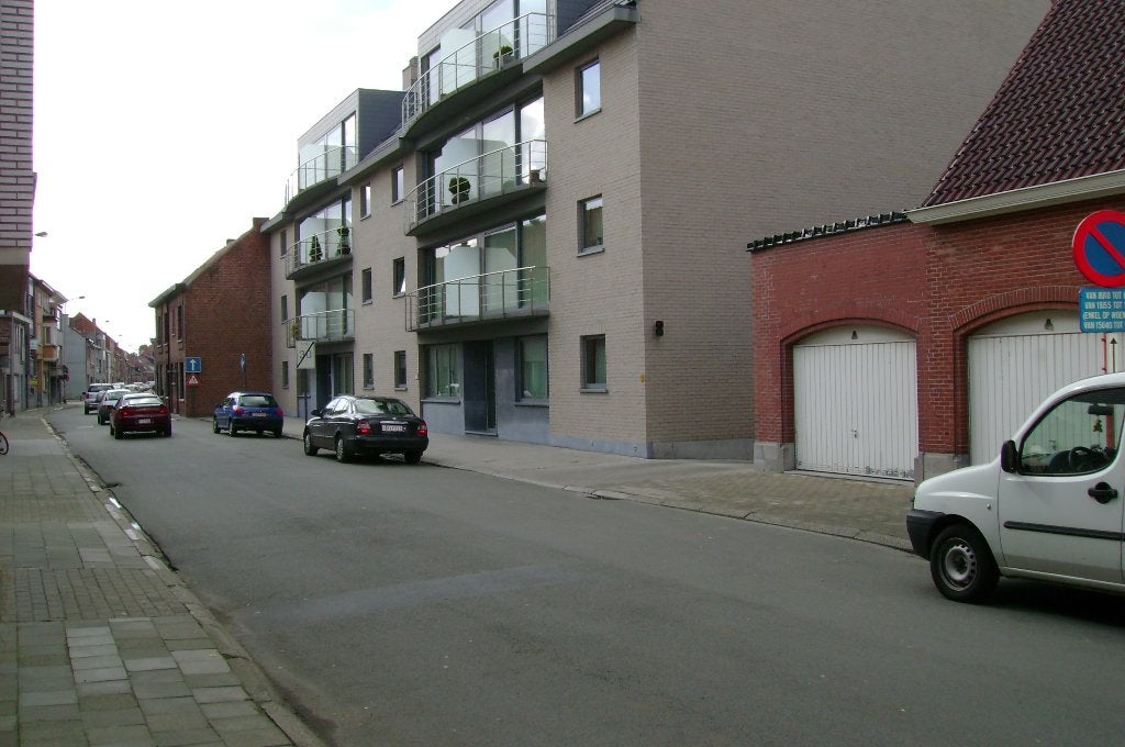 Sint Gillis waas centrum 2slpk. app te huur voor rustig pers, 50 m² of meer, Provincie Oost-Vlaanderen