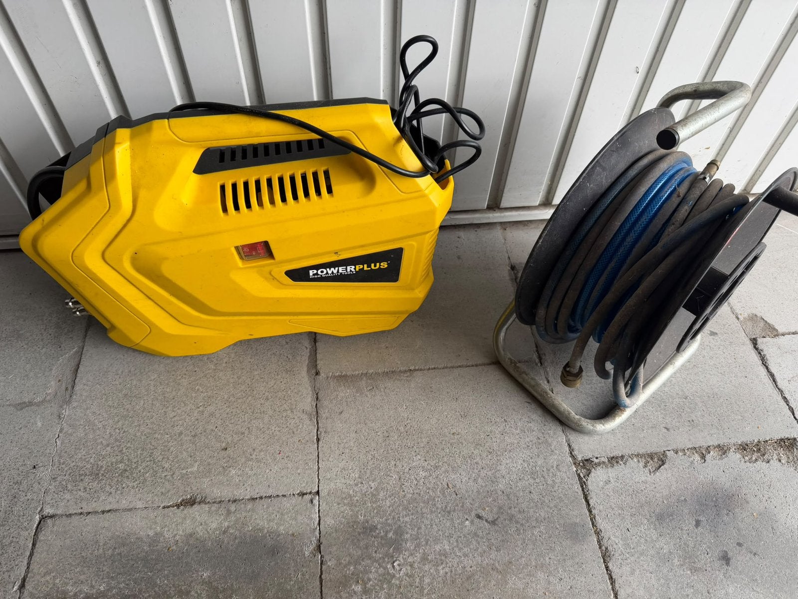 Powerplus compressor, Ophalen, Zo goed als nieuw