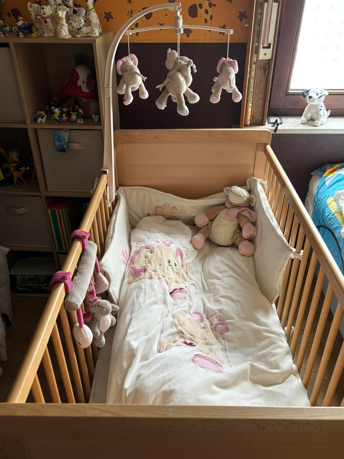 Volledig uitgerust baby/kinderbed, Ophalen, Zo goed als nieuw, Lattenbodem