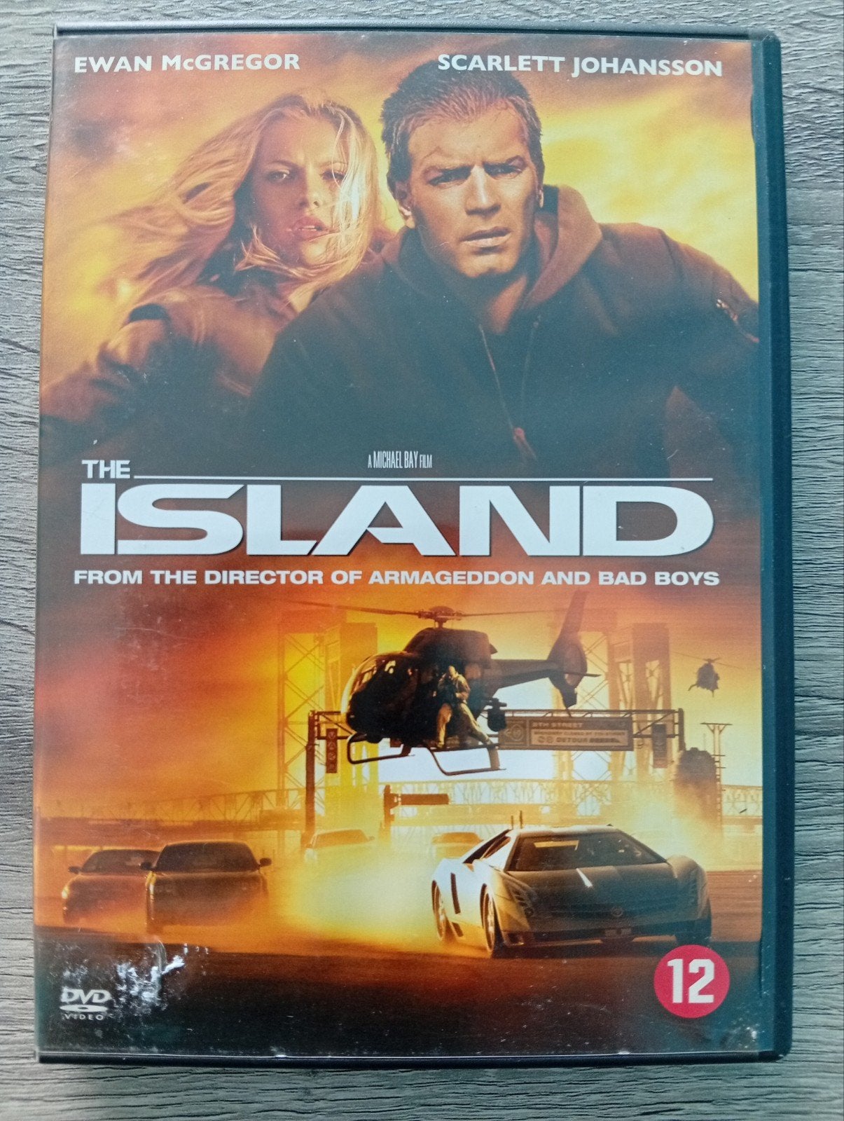 Thé island actiethriller dvd Ewan Mc gregor, CD & DVD, DVD | Action, Enlèvement ou Envoi, Suppléments, Néerlandais, Néerlandais
