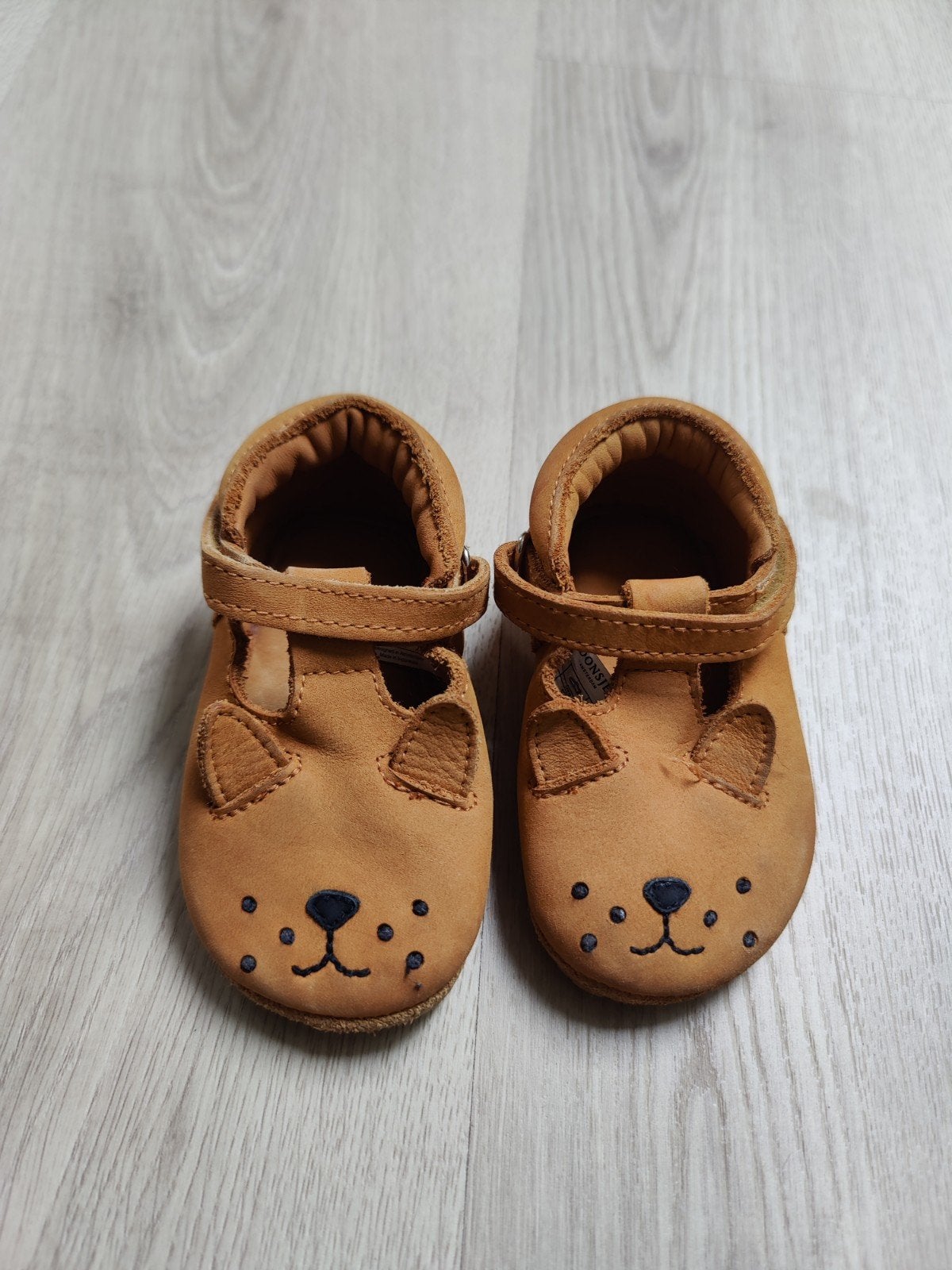 Donsje eerste schoentjes leeuw 12-18 maanden, Kinderen en Baby's, Ophalen, Zo goed als nieuw, Schoentjes