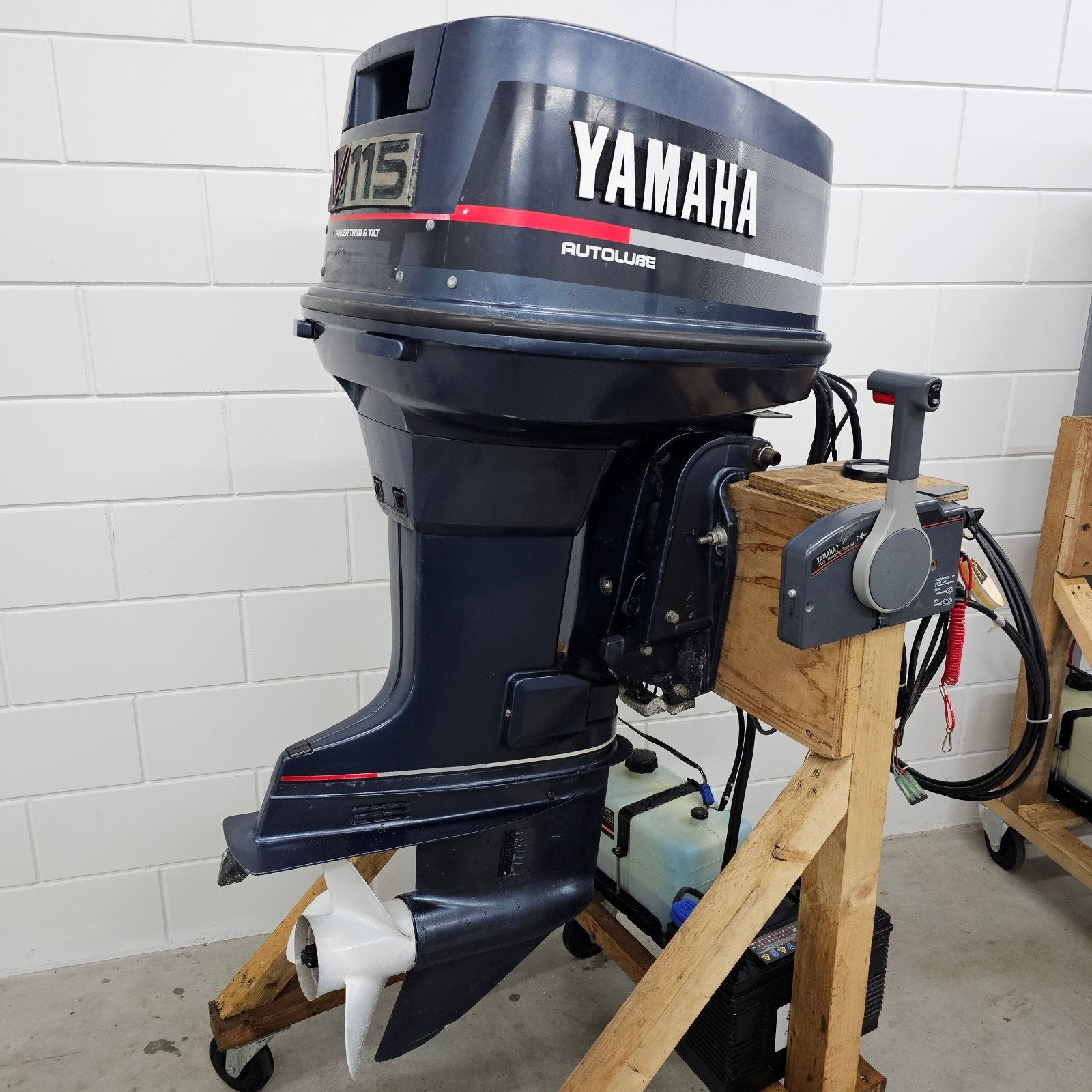 Yamaha 115 pk V4 autolube 2 takt GARANTIE, Enlèvement, Moteur hors-bord